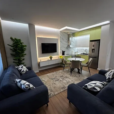 Kristal View 티라나