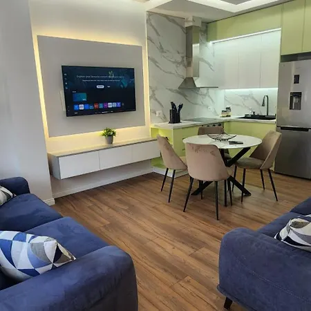 Kristal View 公寓 地拉那